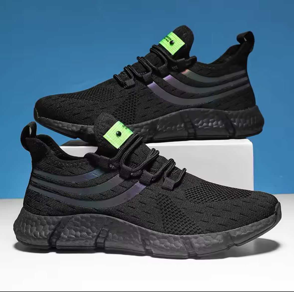 Step into Comfort and Style with Men’s Breathable Classic Running Sneakers – Lightweight, Slip-on Mesh Shoes for Outdoor Walking & Sports