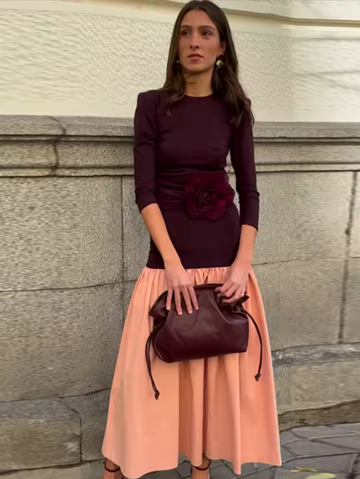 Fashionable Contrast Splicing Pleated Long Dress for Women – Casual Round Neck Loose Cropped Spring Dress 2025 High Street Style