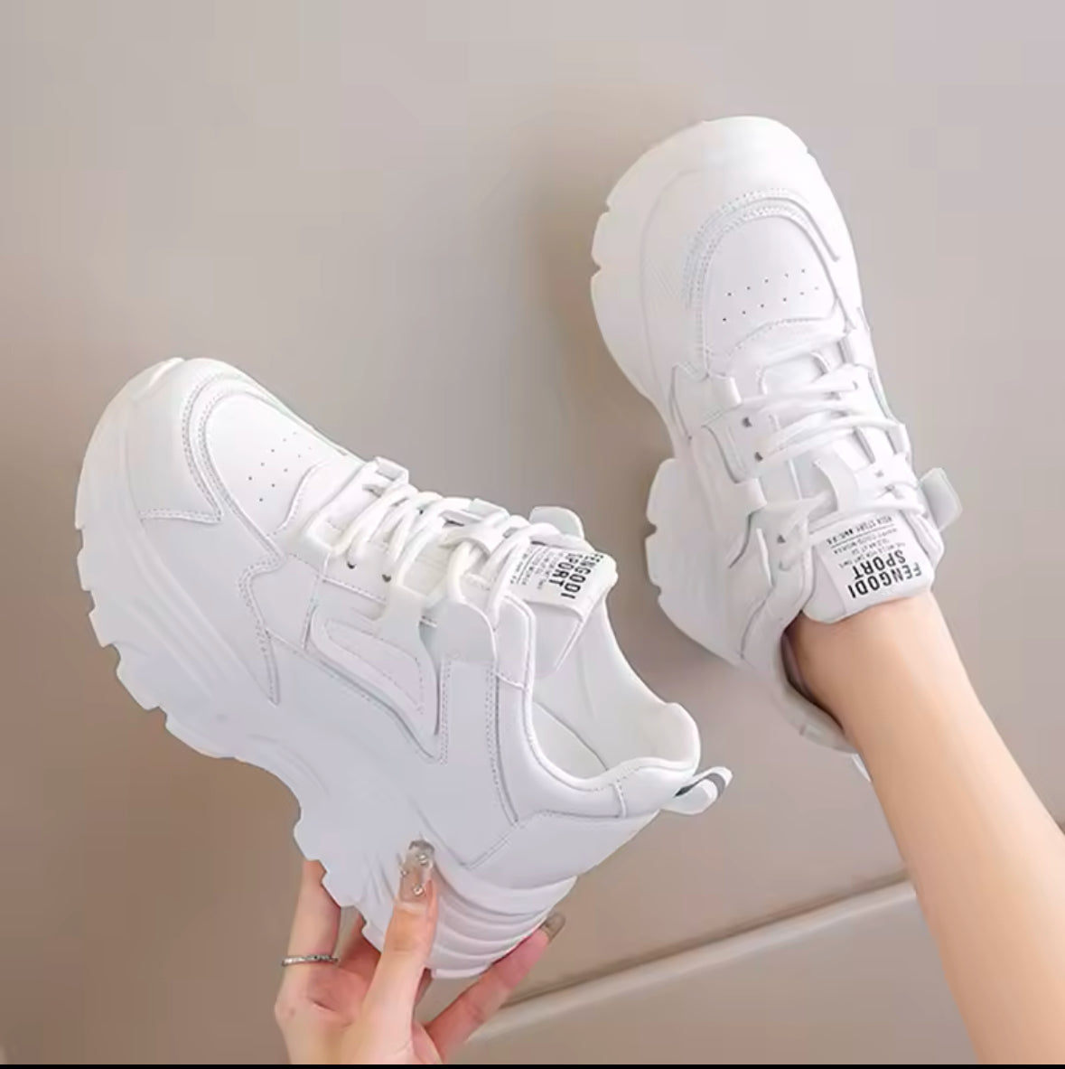 2025 White Platform Sneakers for Women – Stylish Lace-Up PU Leather Shoes with Thick Sole & Breathable Comfort