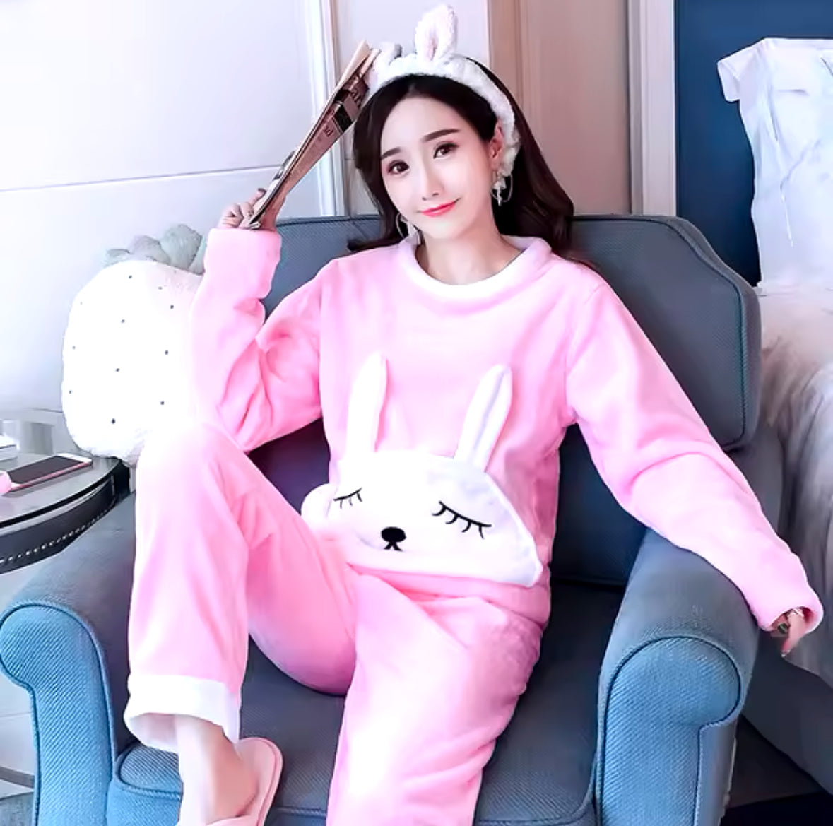 Women’s Fleece Pajama Set – Thick and Warm Winter Sleepwear with Solid Top and Plaid Pants for Ultimate Comfort