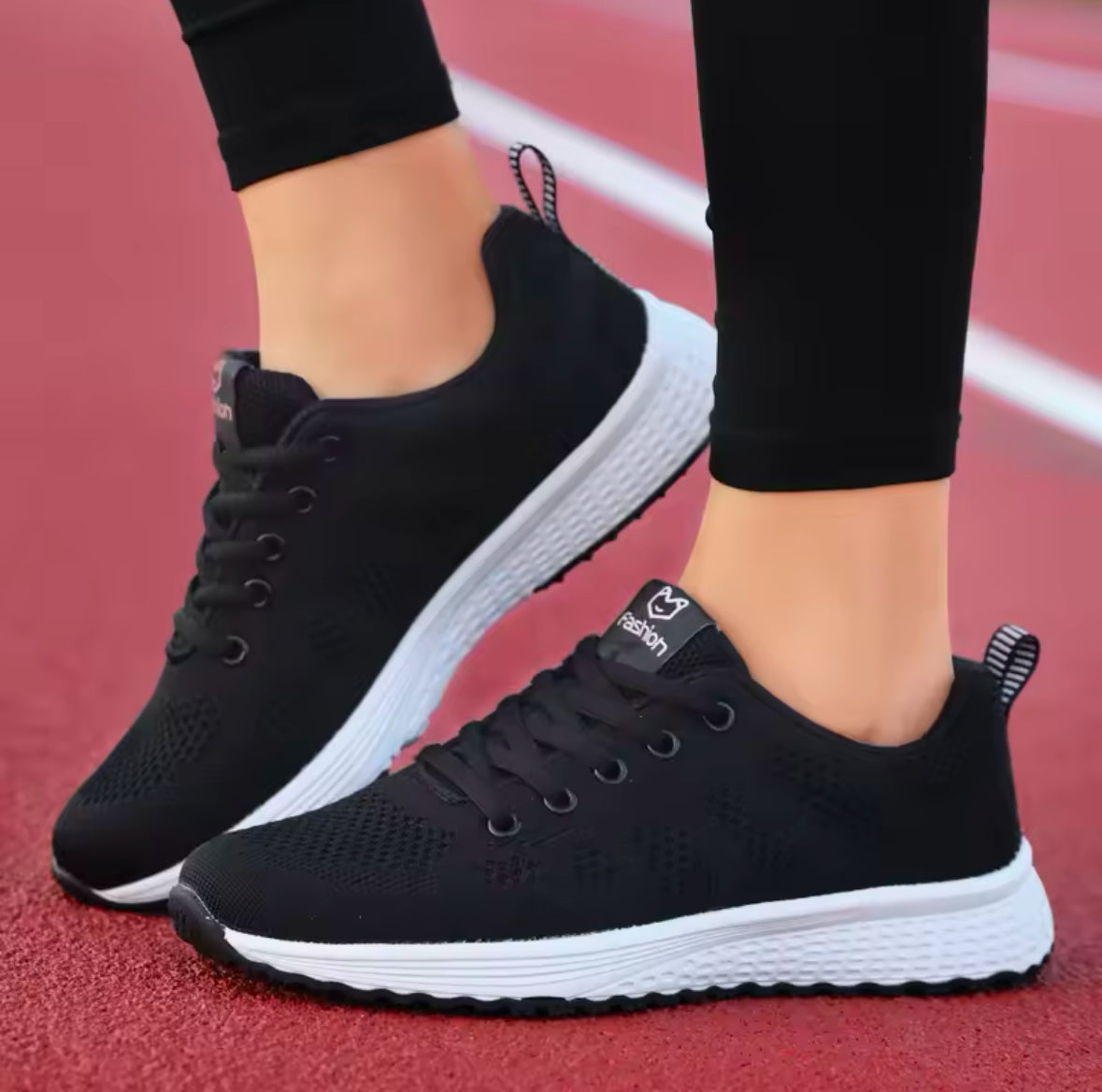 Step Up in Style: 2025 Women’s Fashion Platform Sneakers – Trendy, Comfortable & Perfect for Every Season