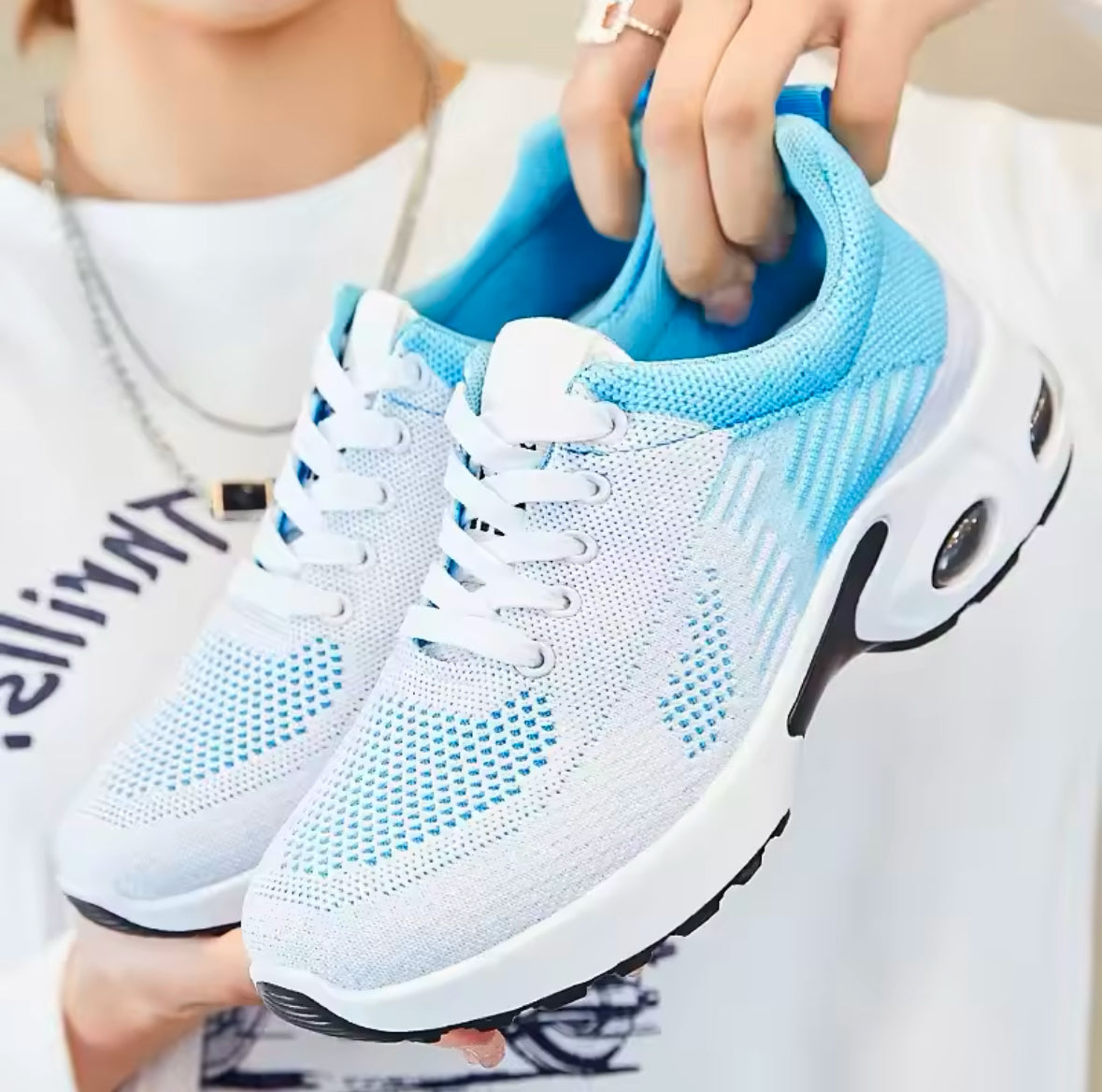 Lightweight Breathable Women’s Running Shoes – Air Cushion Mesh Sneakers for Summer Training & Outdoor Sports