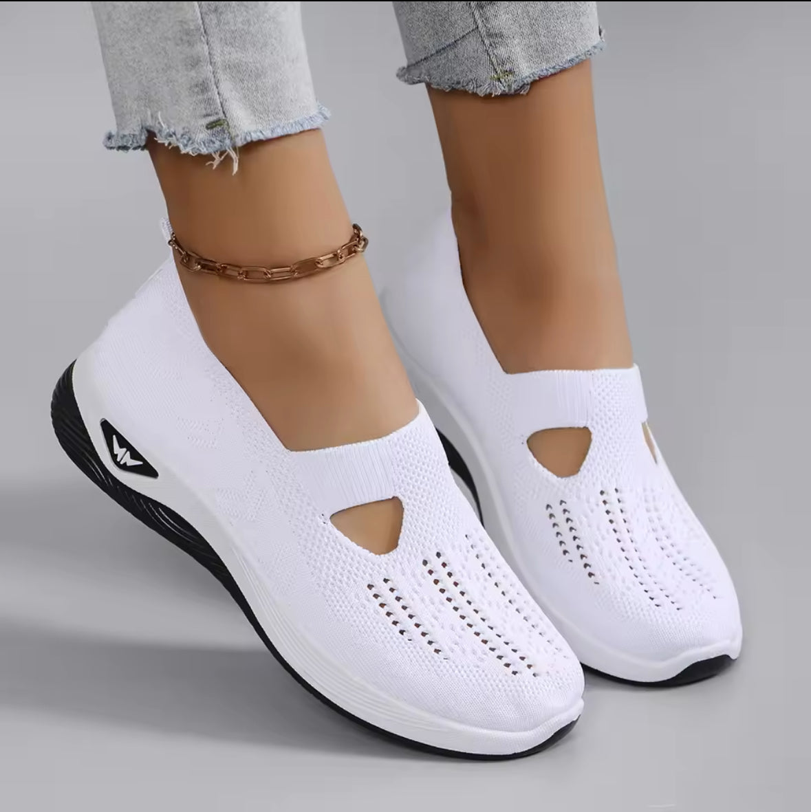 New Spring Women’s Sports Shoes – Fashionable, Breathable, Lightweight & Non-Slip Casual Flats for All-Day Comfort