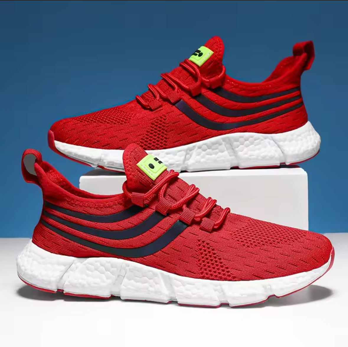 Step into Comfort and Style with Men’s Breathable Classic Running Sneakers – Lightweight, Slip-on Mesh Shoes for Outdoor Walking & Sports