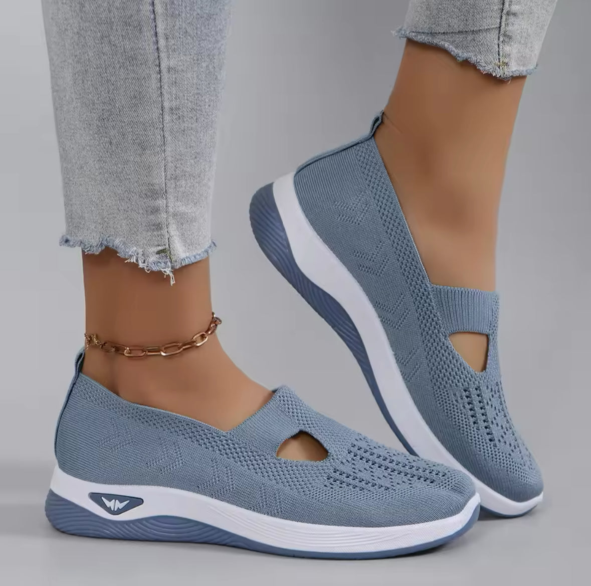 New Spring Women’s Sports Shoes – Fashionable, Breathable, Lightweight & Non-Slip Casual Flats for All-Day Comfort