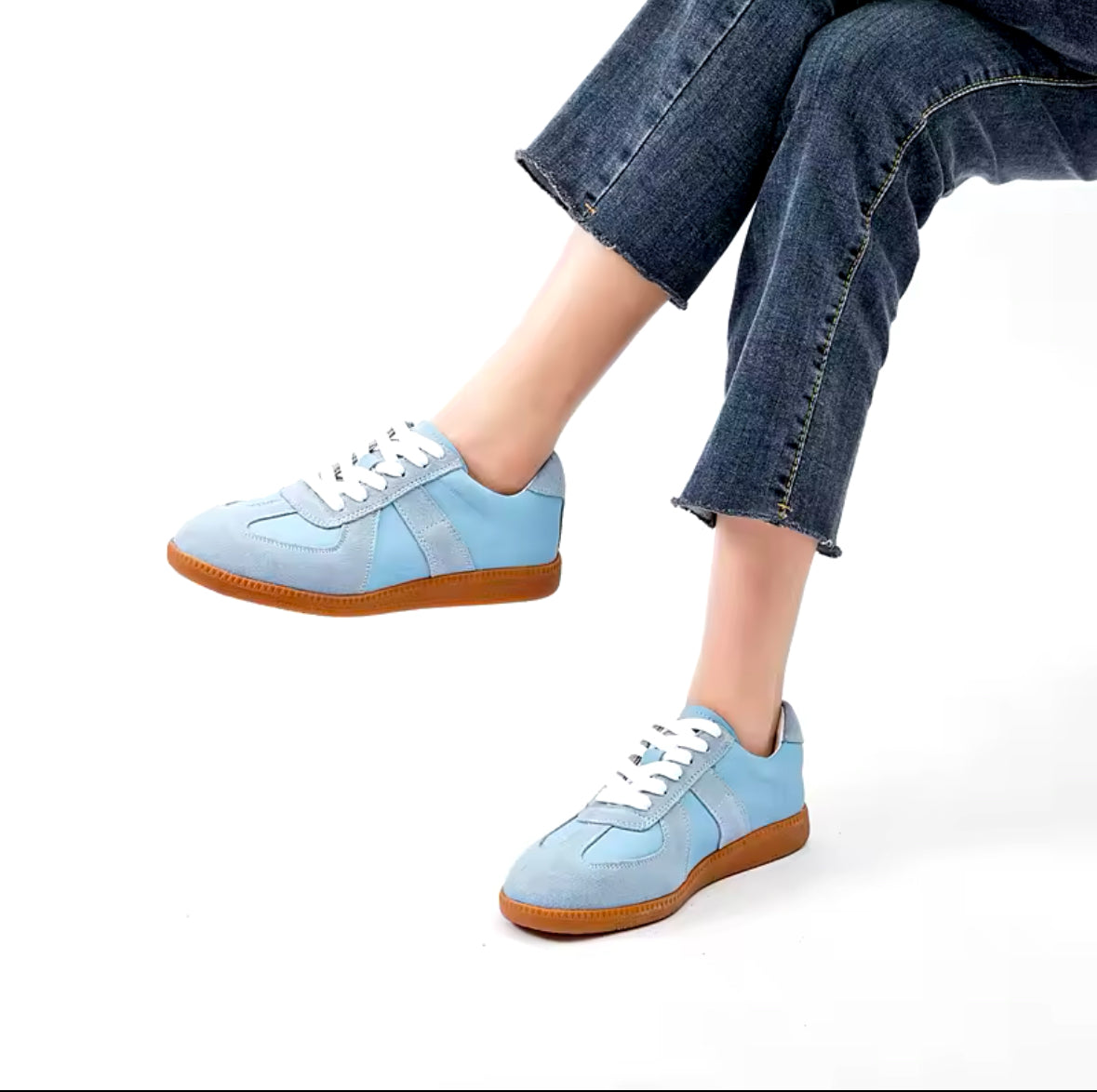AIYUQI Women’s Sneakers 2025 | Genuine Leather Casual Flat Shoes for Women | Comfortable Moral Training Shoes for Spring