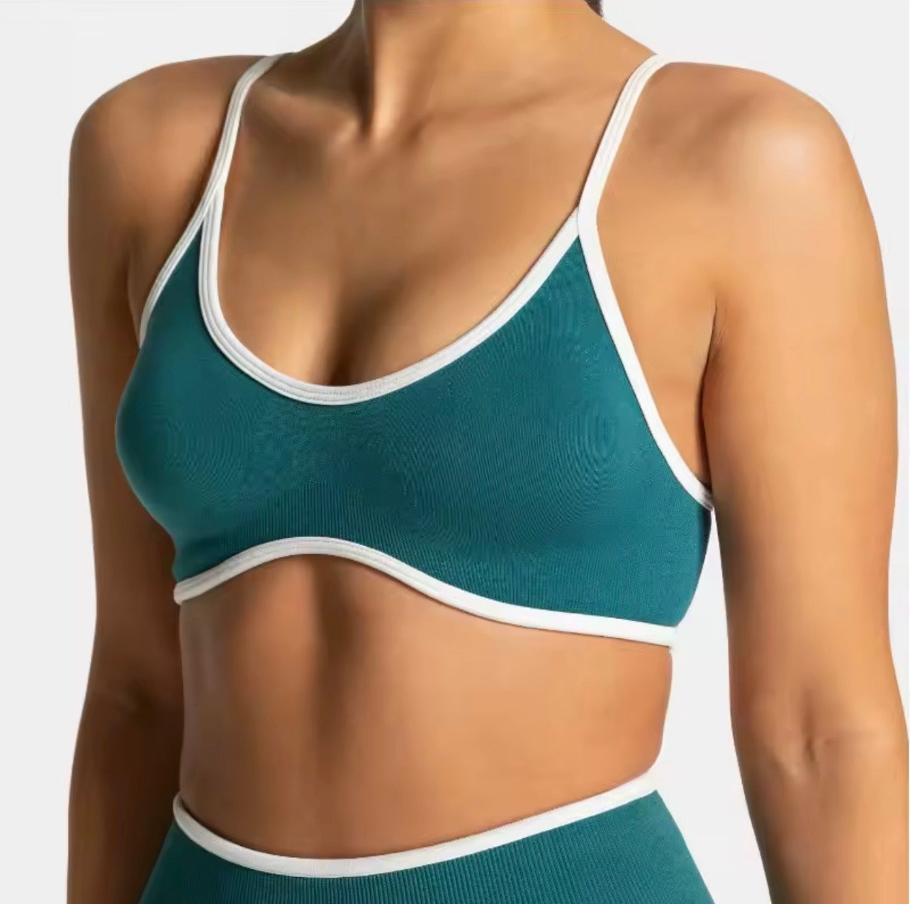Women’s Backless Sports Bra – Breathable Summer Yoga Fitness Top with Chest Support Activewear