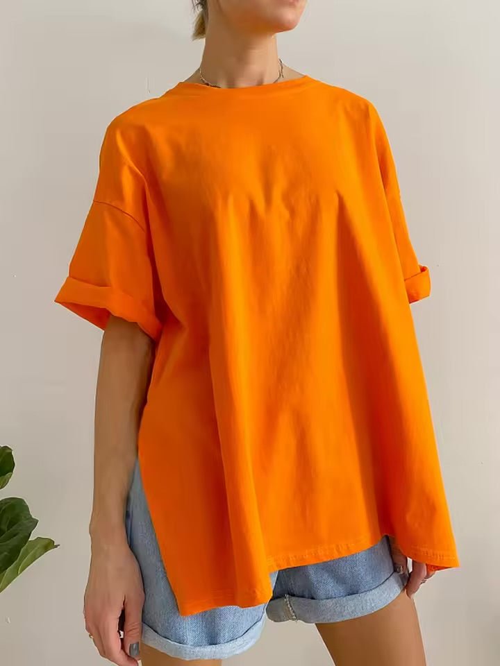 The Essence of Effortless Cool – Drop Shoulder Oversized Longline Tee with a Bold Side Split