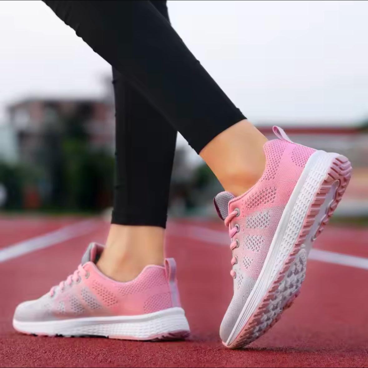 Step Up in Style: 2025 Women’s Fashion Platform Sneakers – Trendy, Comfortable & Perfect for Every Season