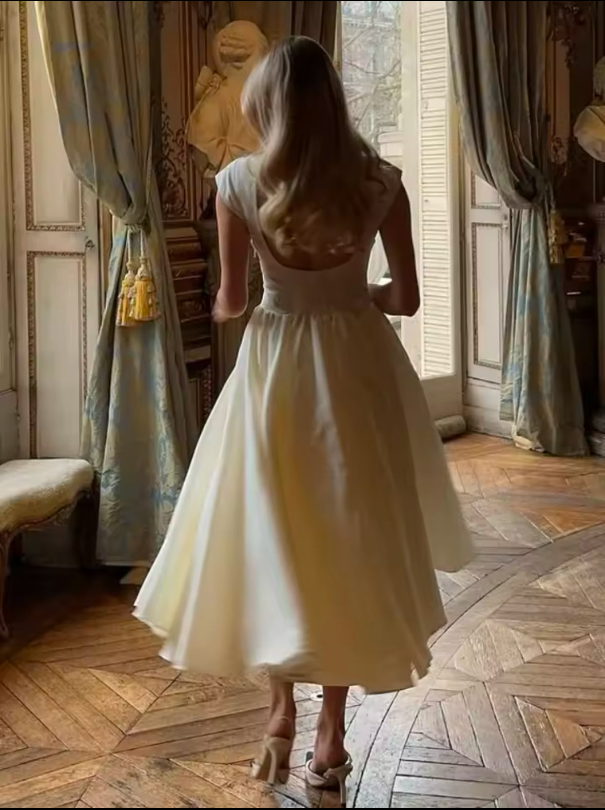 Chic White Backless Ruffled Long Dress for Women – Elegant Sleeveless O-Neck, High-Waisted Slim-Fit Summer Robe 2025