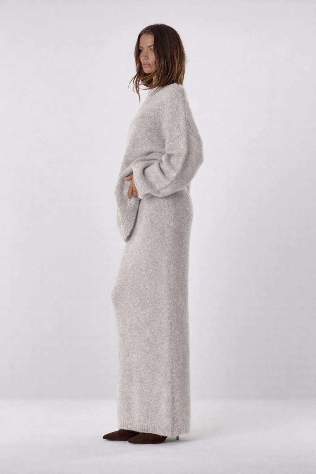Oversized Knit Jumper & Maxi Skirt Set – Cool Girl Winter Look - UltraChic