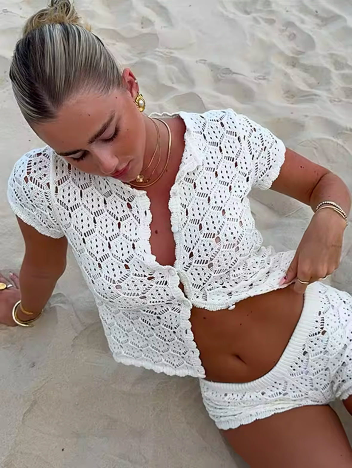 Women’s Crochet 2-Piece Summer Set – Hollow Out Crop Top & Shorts for Beach & Party | Trendy Y2K Style