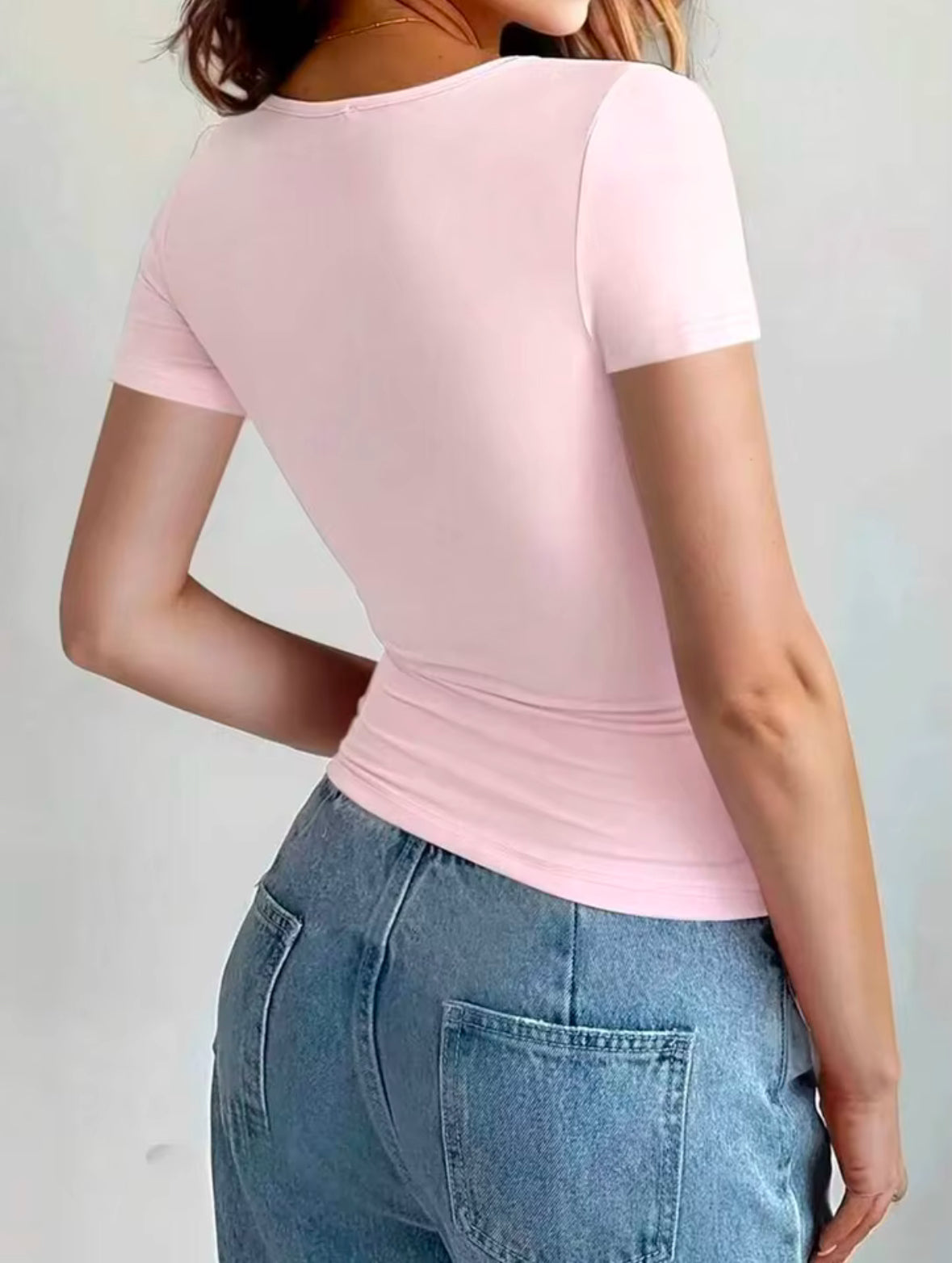 Cute Scoop Neck Crop Tops for Women – Slim Fit Y2K Summer Tees 2025 | Basic Yet Trendy T-Shirts