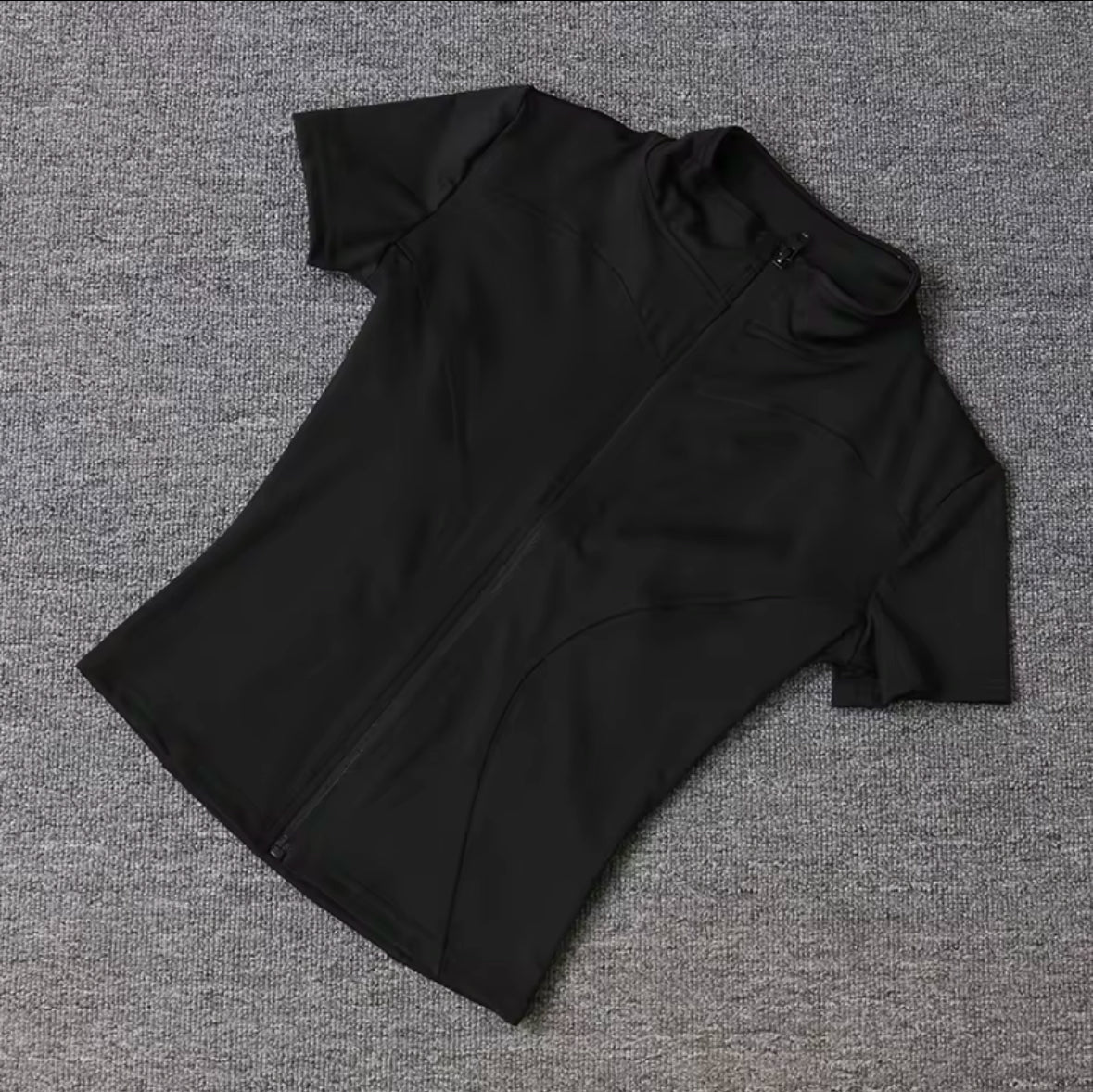 Summer Women’s Slim Fit Yoga Top – Quick-Dry, Zipper Front, High Collar & Short Sleeves