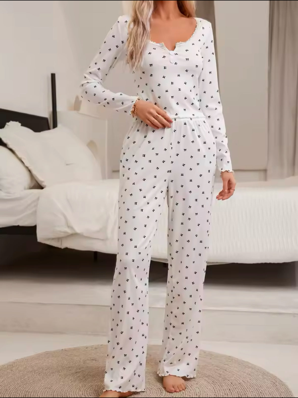 Cute Bowknot Print Women’s Pajama Set – Full Sleeve Autumn Sleepwear with Lettuce Trim for Cozy & Stylish Loungewear