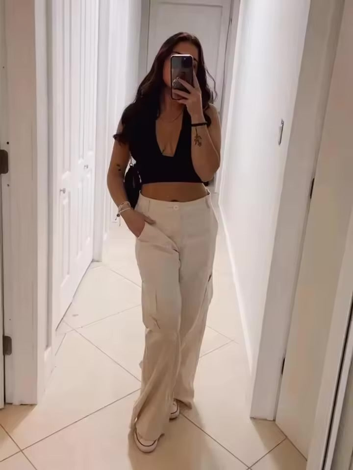 Turn Heads This Summer with the SXY Halter Neck Knot Backless Crop Top