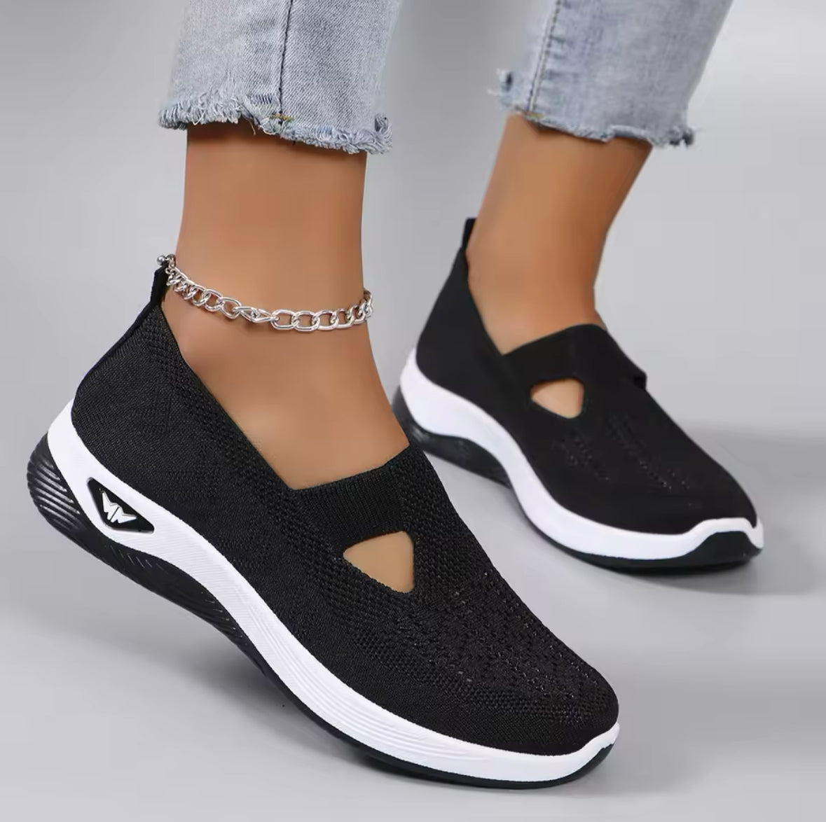 New Spring Women’s Sports Shoes – Fashionable, Breathable, Lightweight & Non-Slip Casual Flats for All-Day Comfort