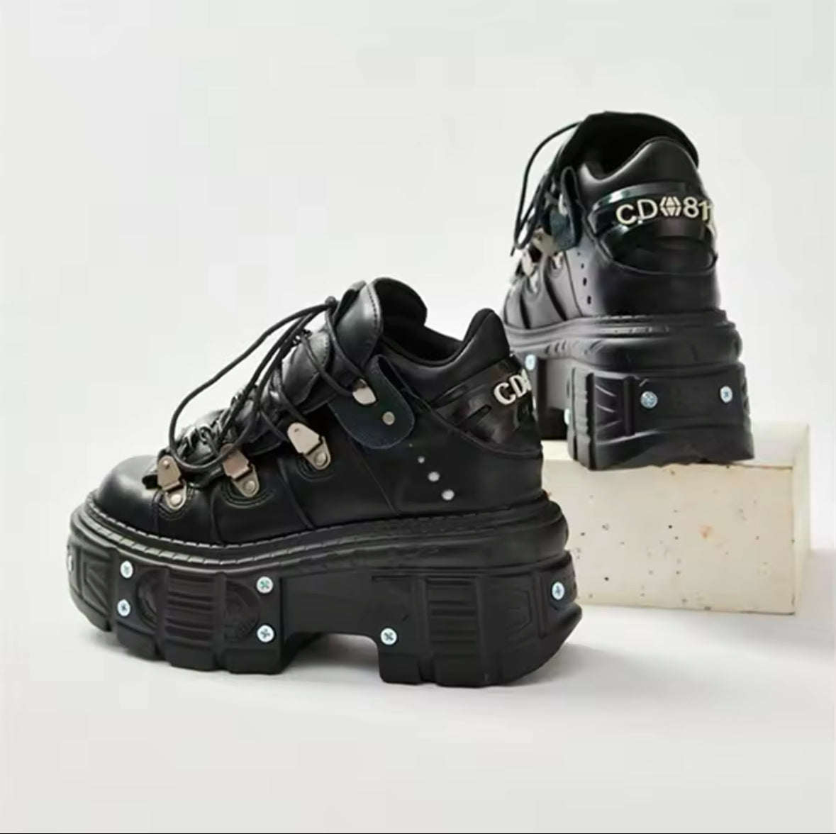 Punk Style Women’s Black Ankle Boots – Lace-Up, Metal Decor, Platform Heel Sneakers for Rock & Gothic Fashion (2025 New