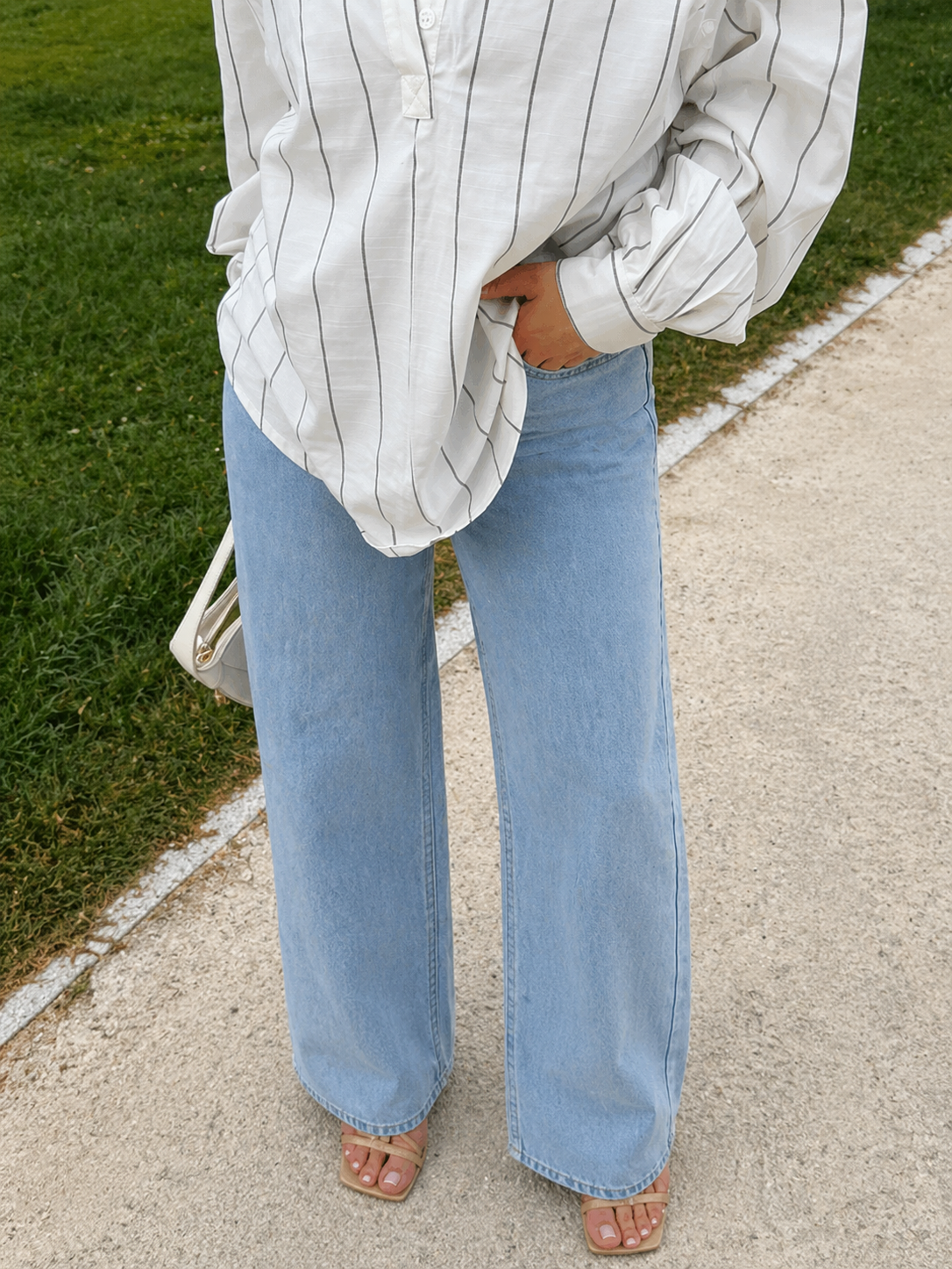 High Waist Wide Leg Jeans Flattering Long Leg Silhouette Effortless Clean Style All Season Women