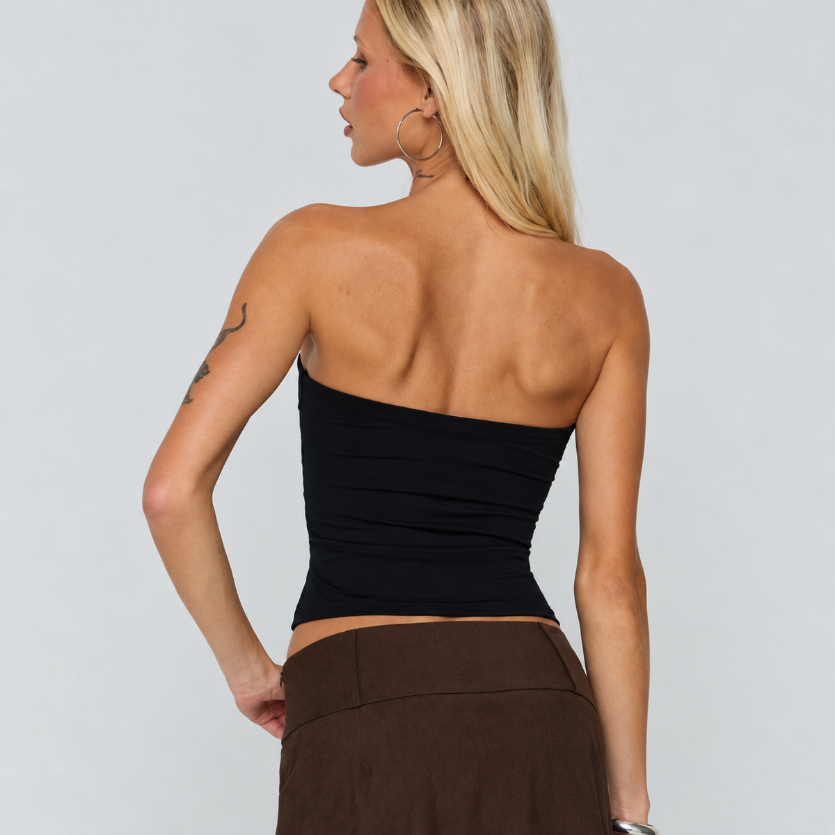 Black Strapless Tube Top for Women – Stretchy Fitted Bandeau Top
