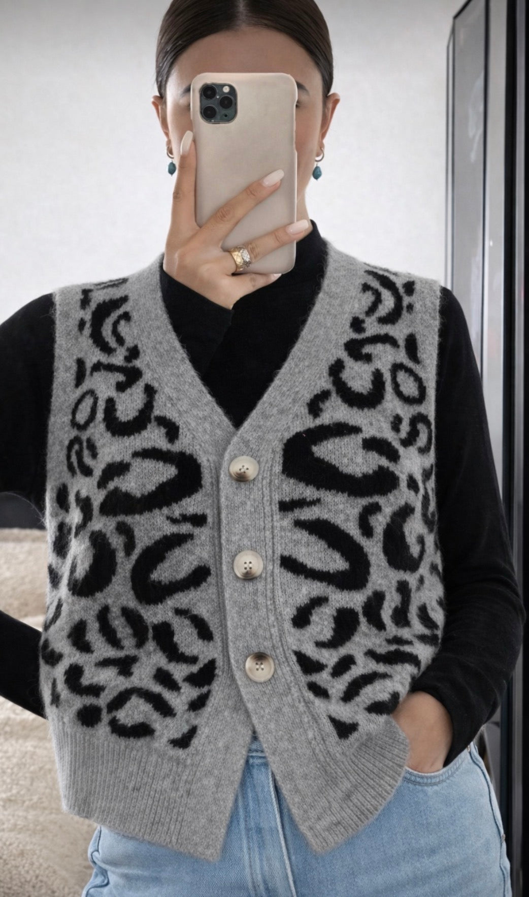 Women’s Leopard Knit Vest – Elegant Autumn/Winter Sleeveless Office Layer
