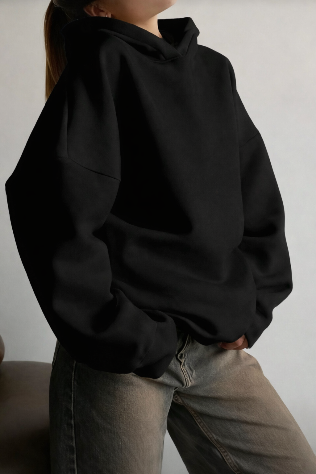 Women’s Minimalist Loose Fit Sweatshirt – Soft Solid Color Autumn Winter Casual Essential