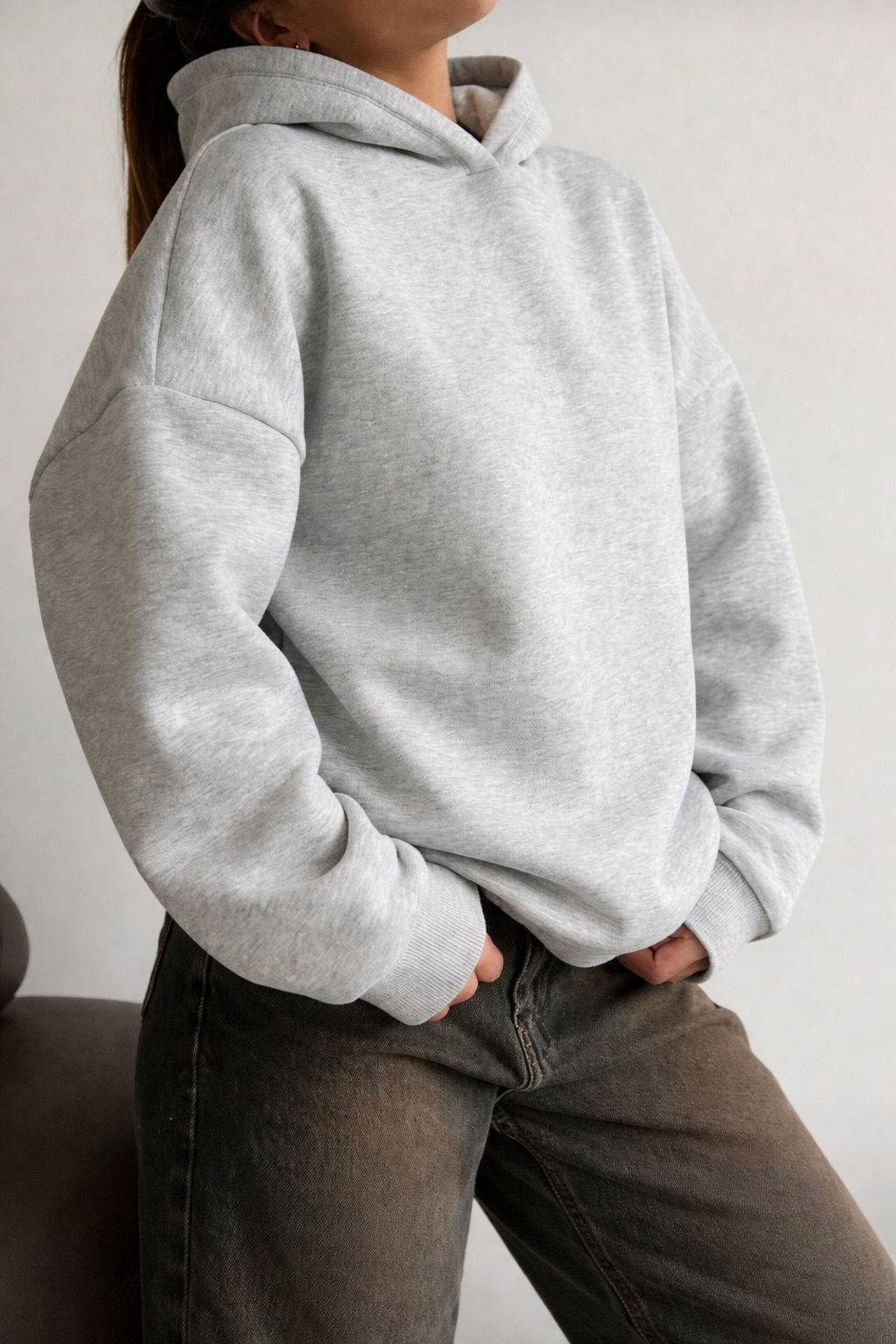 Women’s Minimalist Loose Fit Sweatshirt – Soft Solid Color Autumn Winter Casual Essential