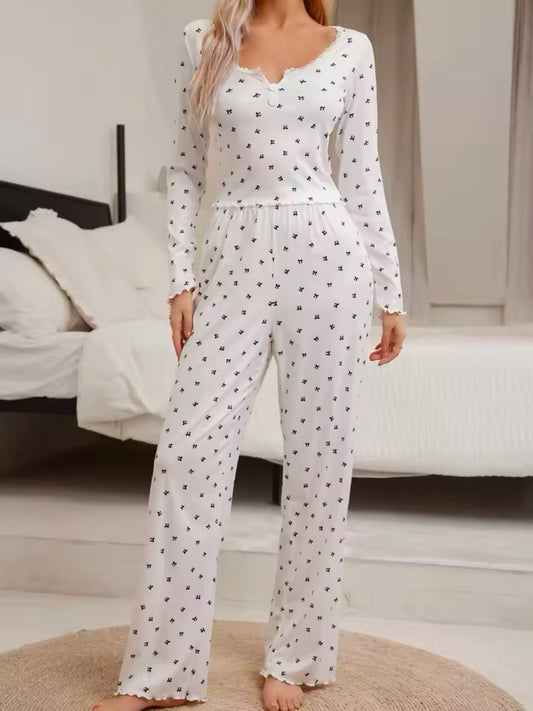Cute Bowknot Print Women’s Pajama Set – Full Sleeve Autumn Sleepwear with Lettuce Trim for Cozy & Stylish Loungewear