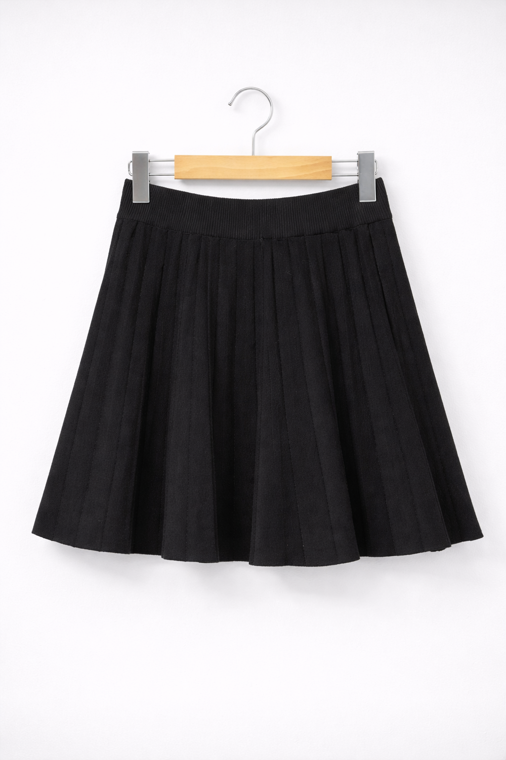 Women’s Pleated Knit Skirt – Minimalist Fall Winter Essential - UltraChic