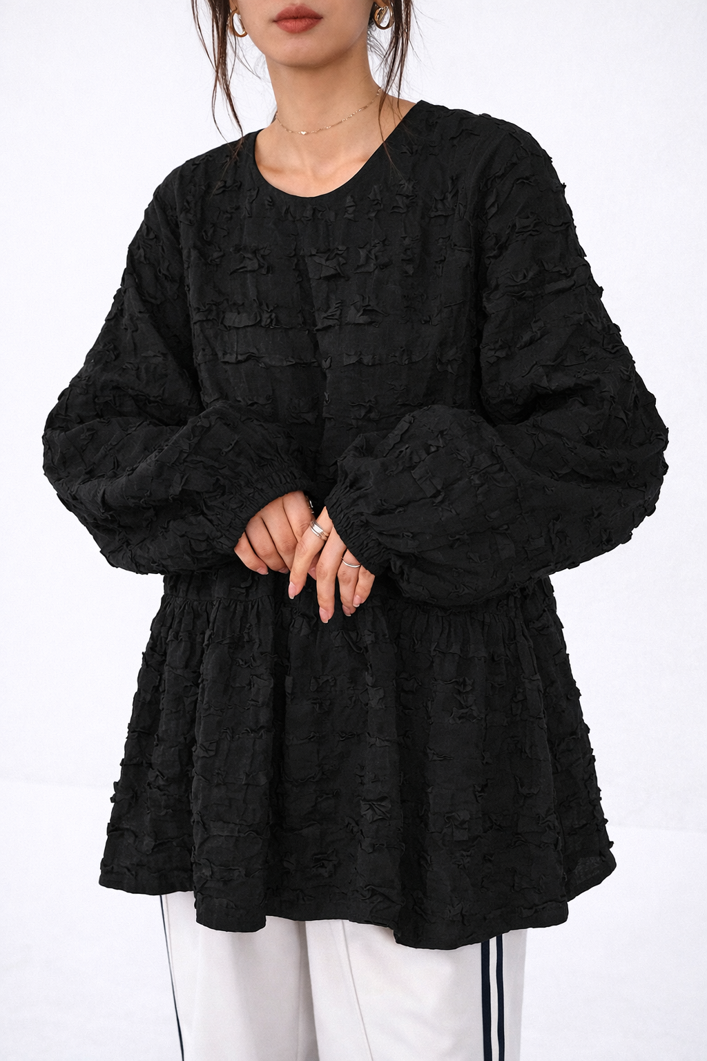 Women’s Textured Ruffle Sweatshirt – Relaxed Autumn Casual Top