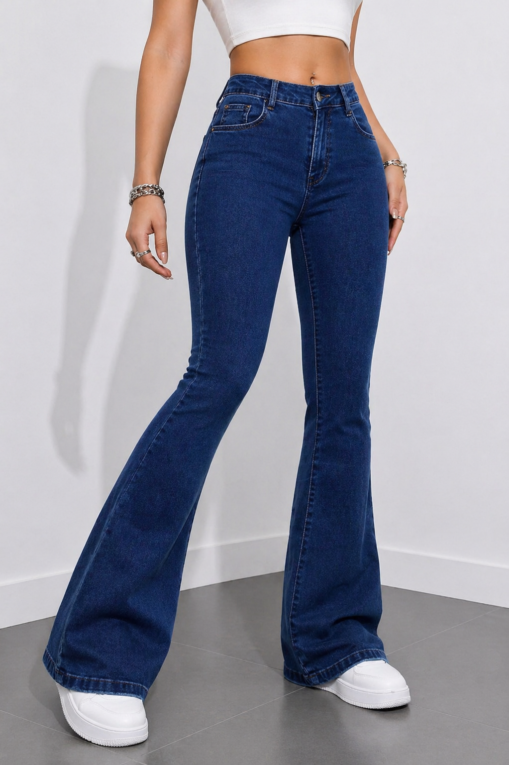 Flare Leg Jeans Slim Fit Shape Enhancing Effortless Chic Look Spring Summer Women