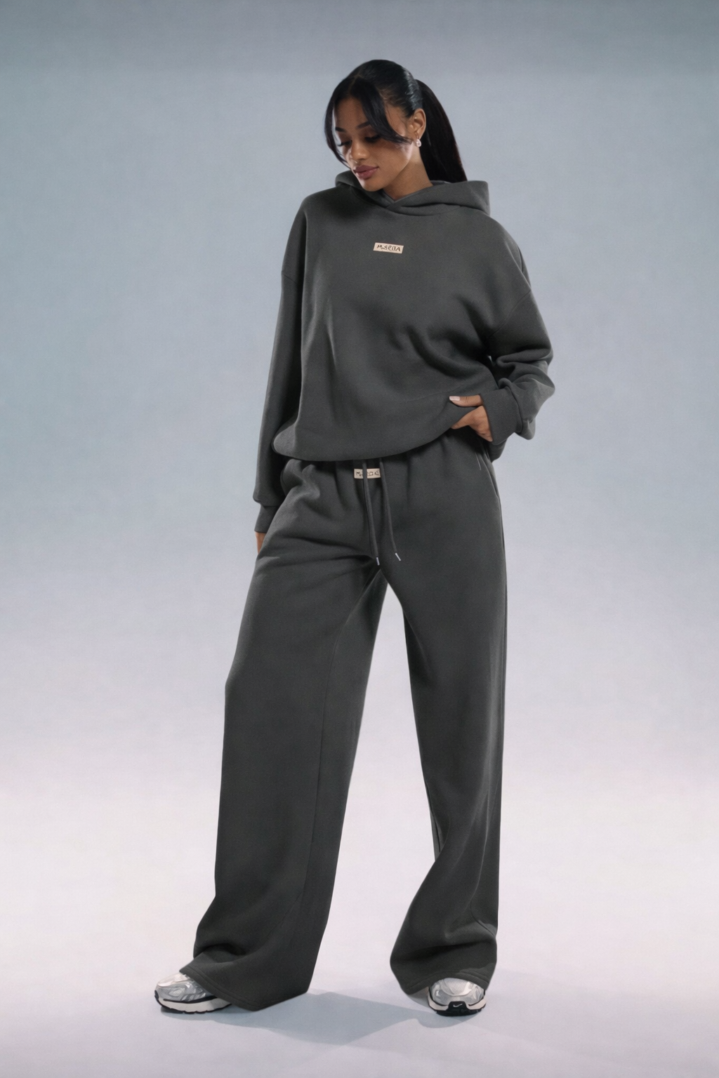 Oversized Logo Hoodie – Embroidered Cozy Autumn Winter Streetwear