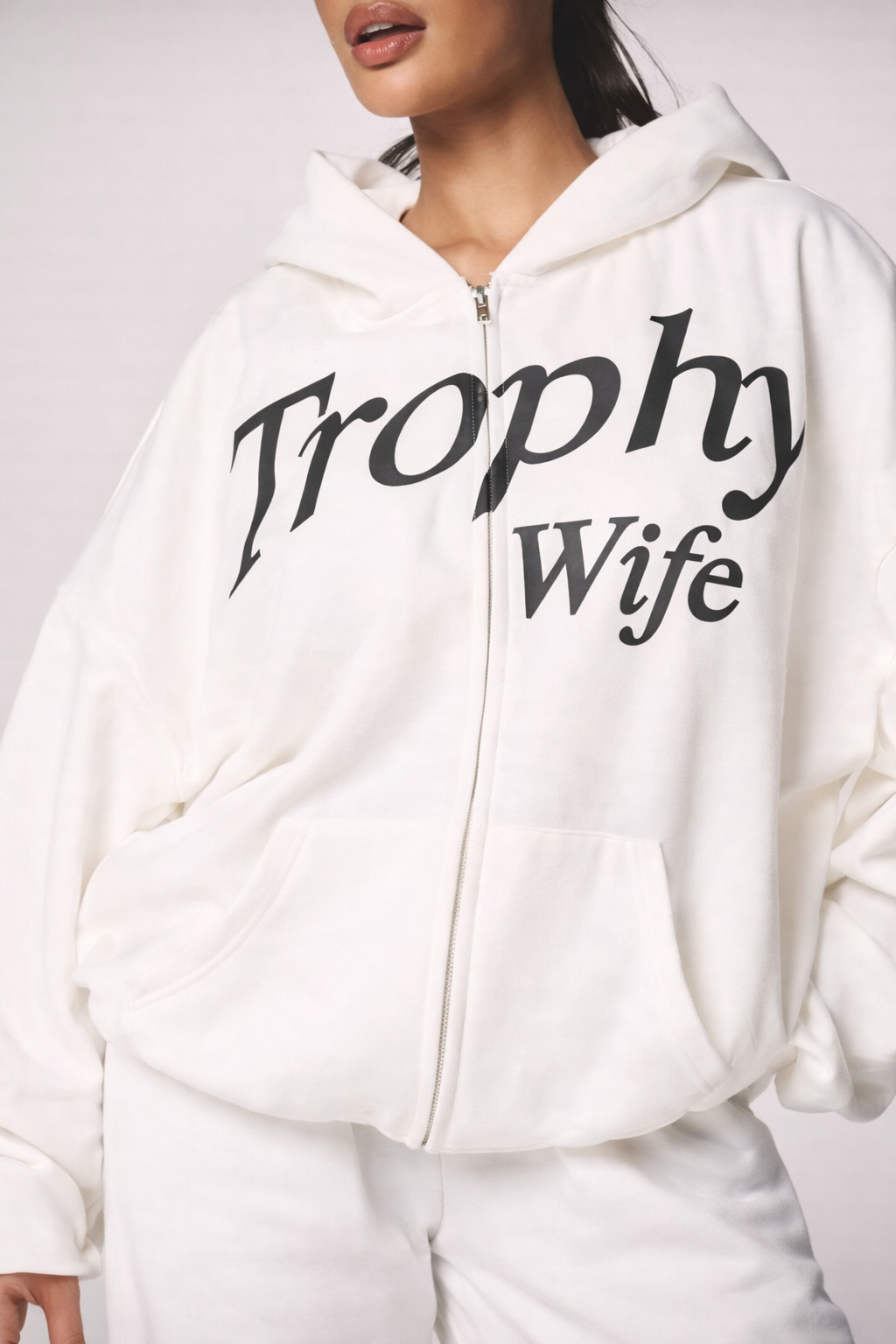 Women’s Zip-Up Hoodie with Front Print – Casual Autumn Streetwear Essential