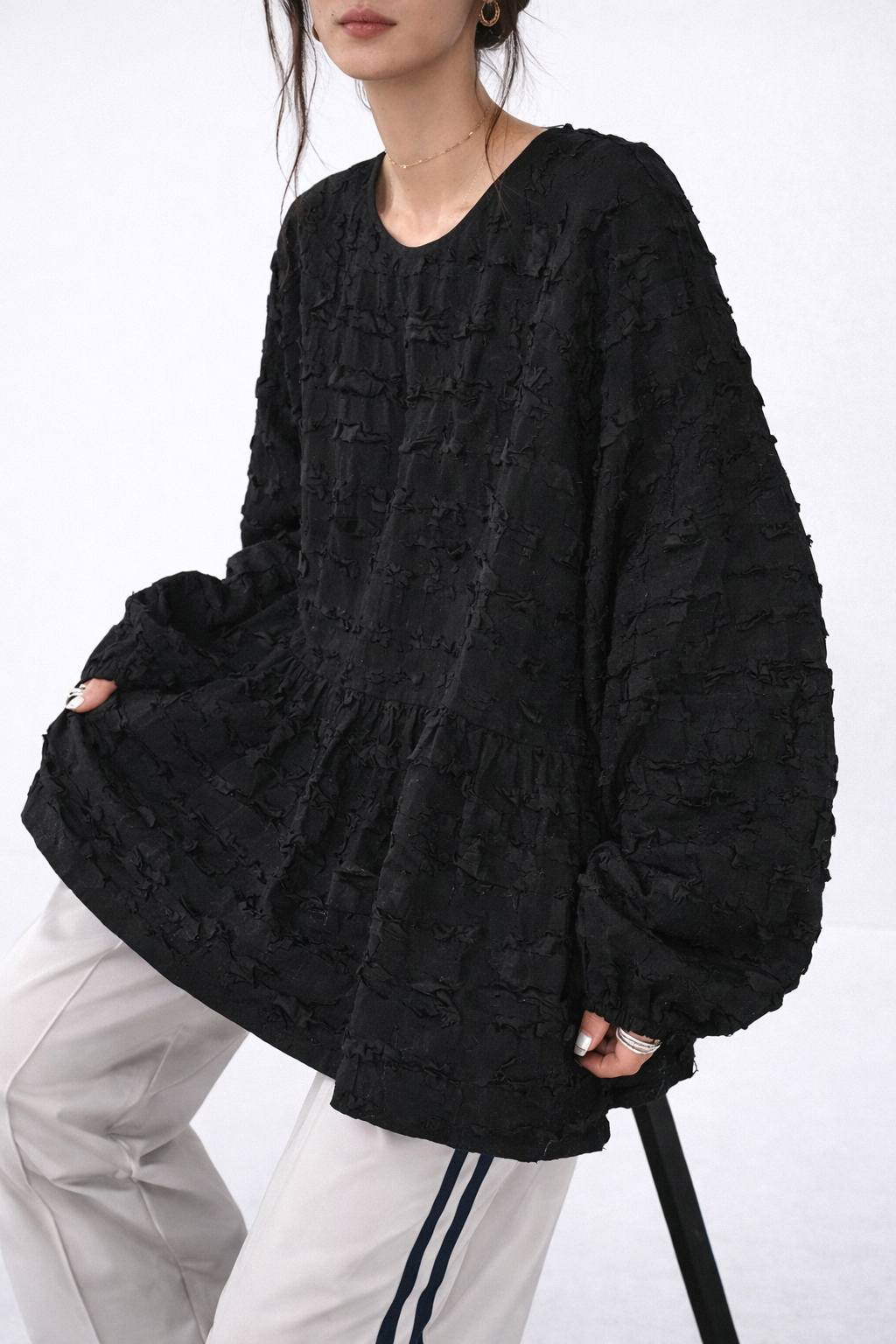 Women’s Textured Ruffle Sweatshirt – Relaxed Autumn Casual Top