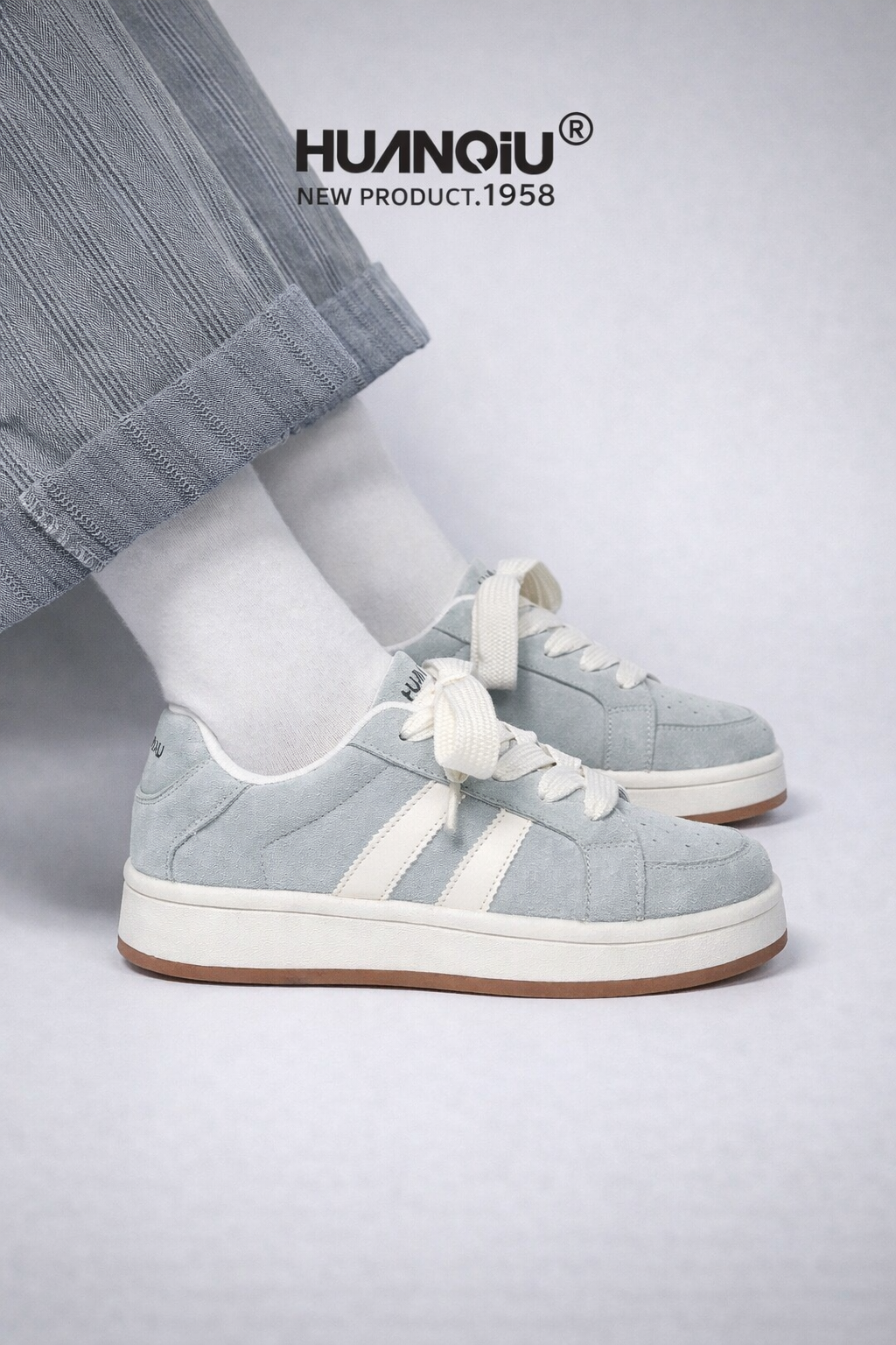 Women’s Lightweight White Sports Shoes – Comfortable All-Season Casual Sneakers