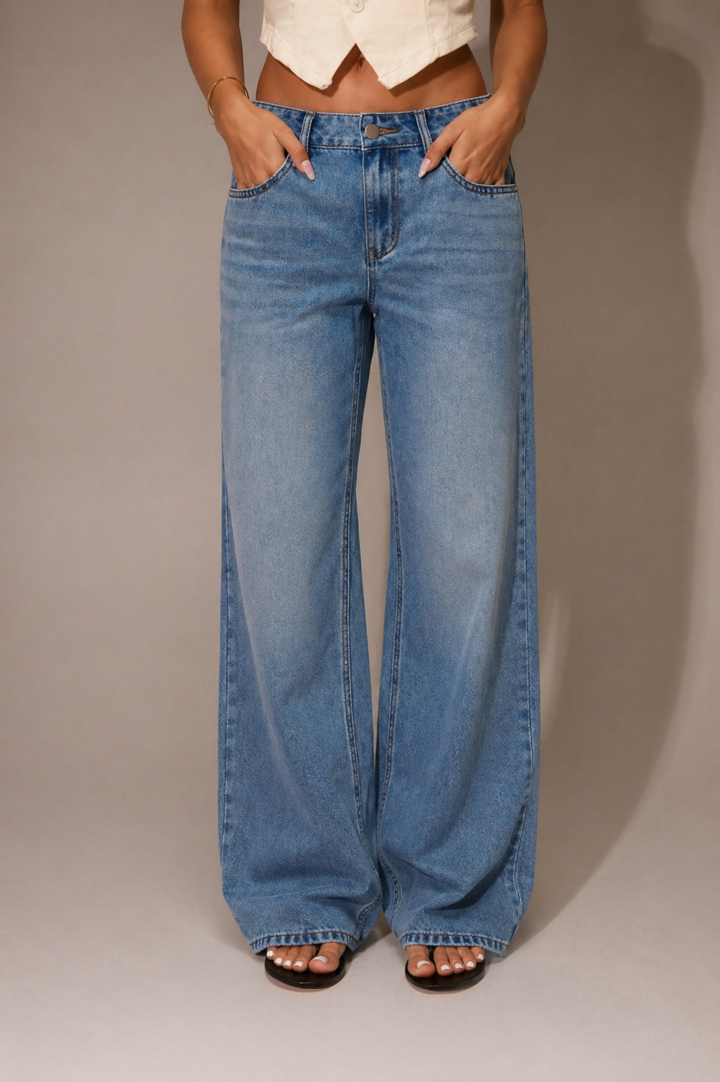 Low Rise Baggy Wide Leg Jeans Relaxed Fit Streetwear Look Fall Winter Women