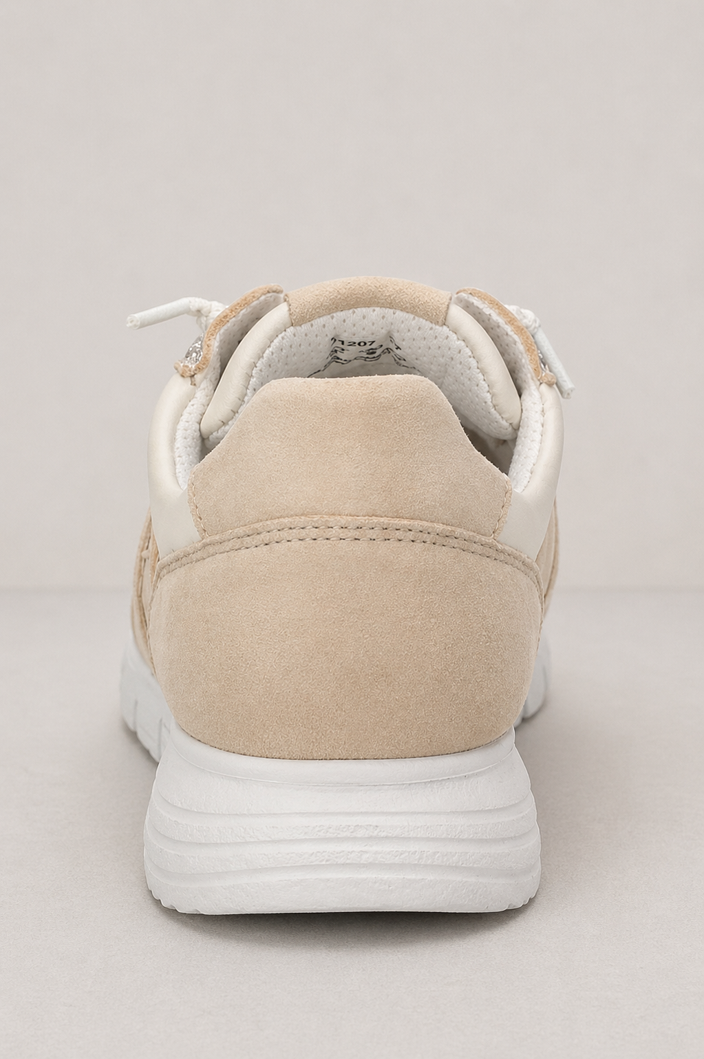 Low Top Sneakers Lightweight Breathable Comfort Effortless Clean Style All Season Unisex - UltraChic
