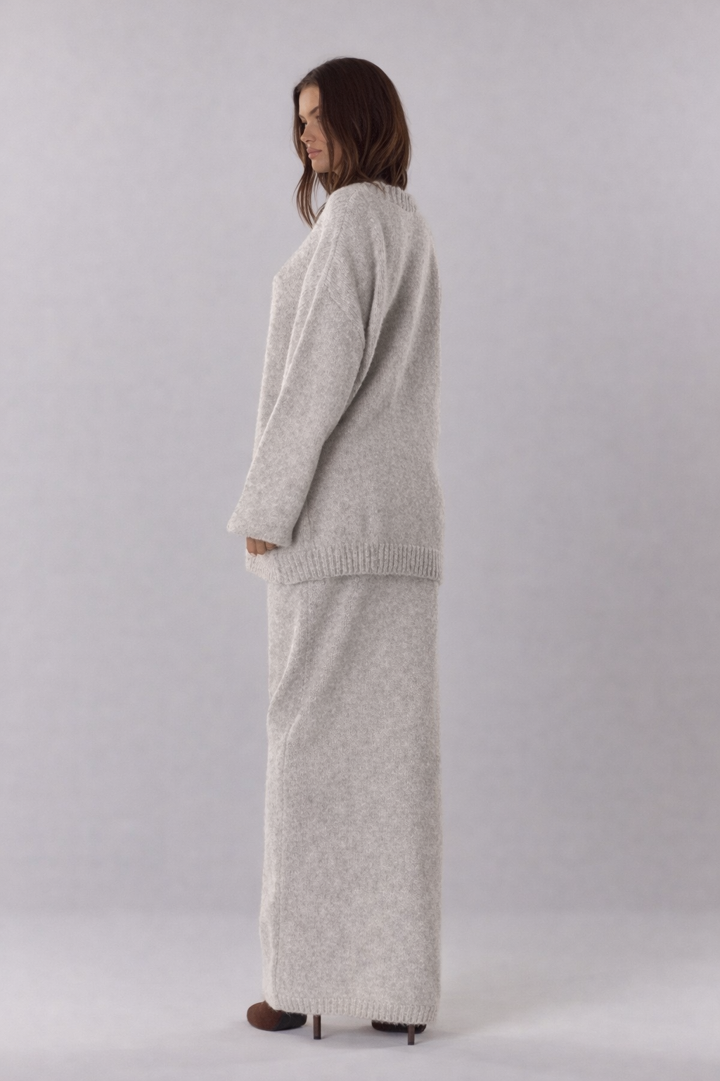 Oversized Knit Jumper & Maxi Skirt Set – Cool Girl Winter Look - UltraChic