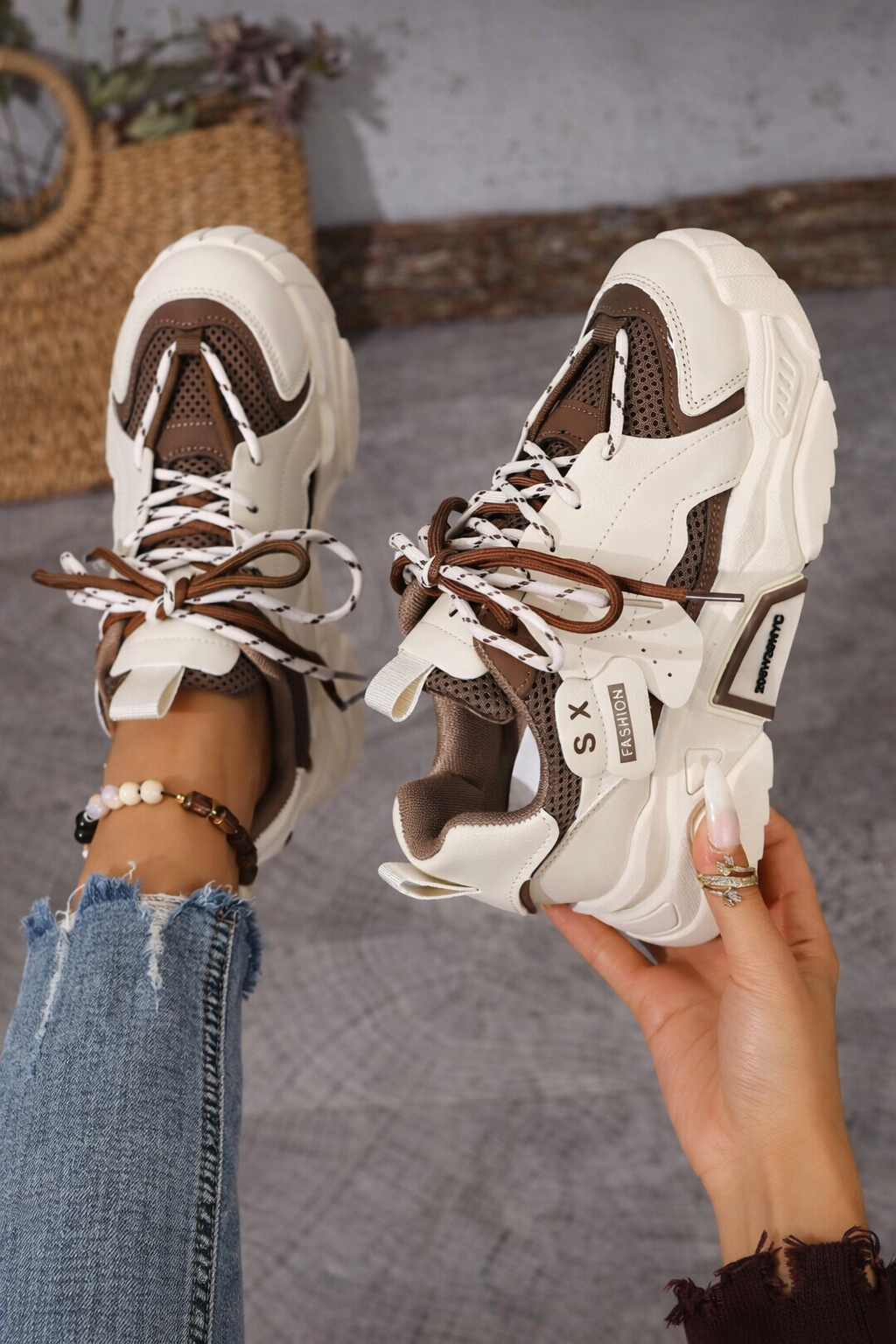 Women’s Thick Sole Platform Sports Shoes – Lightweight Outdoor Sneakers for Spring & Autumn