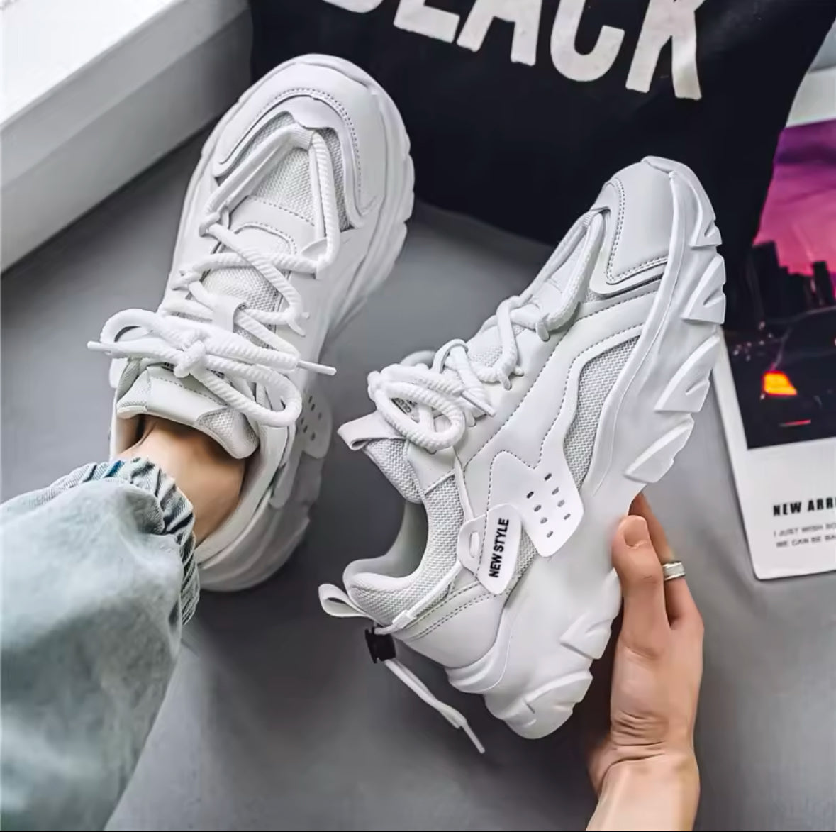 Men’s breathable sneakers with thick soles, perfect for outdoor running, tennis, and all-season comfort, featuring soft soles for ultimate support and casual style