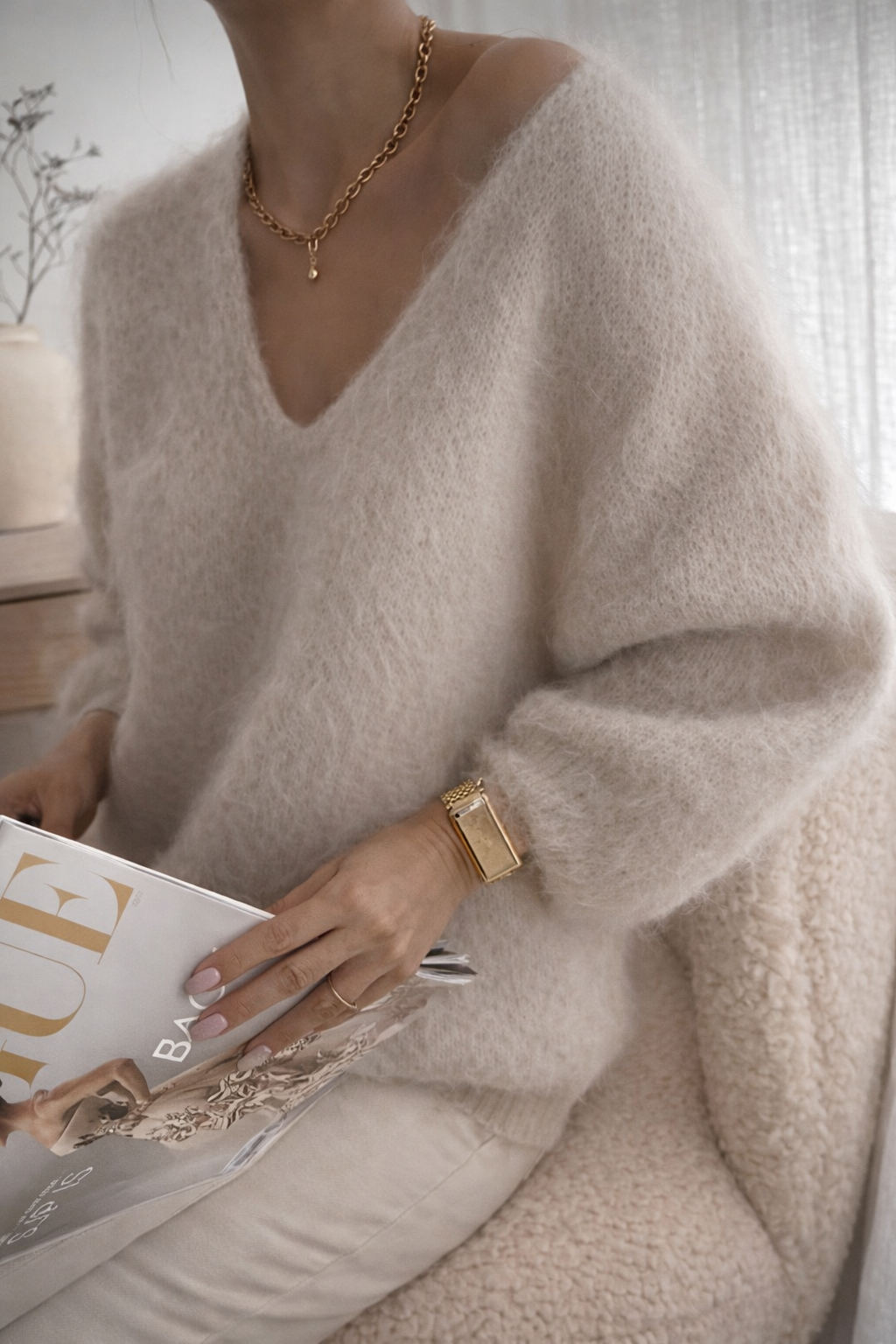 Women’s V-Neck Velvet Knit Sweater – Autumn Winter Solid Color Casual Pullover