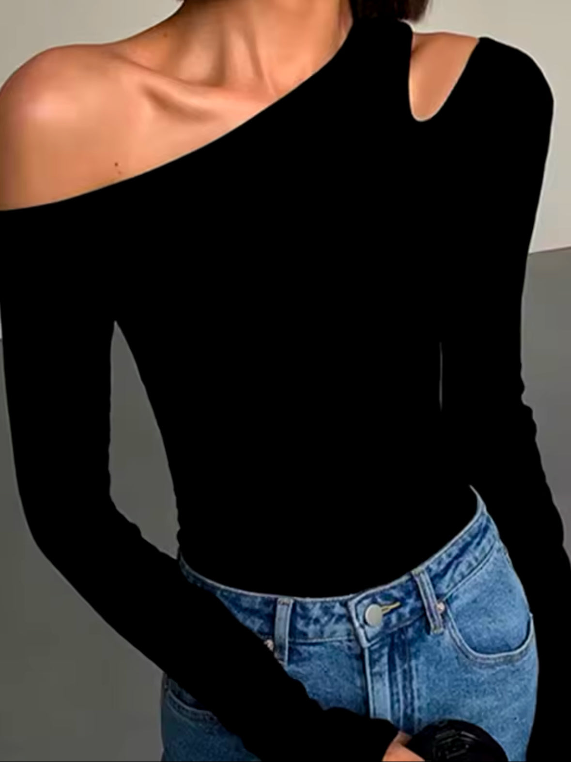 Women’s Long-Sleeve Skew Collar Off-Shoulder Crop Top – Sexy Slim Fit Hollow Out Tee for Spring 2025