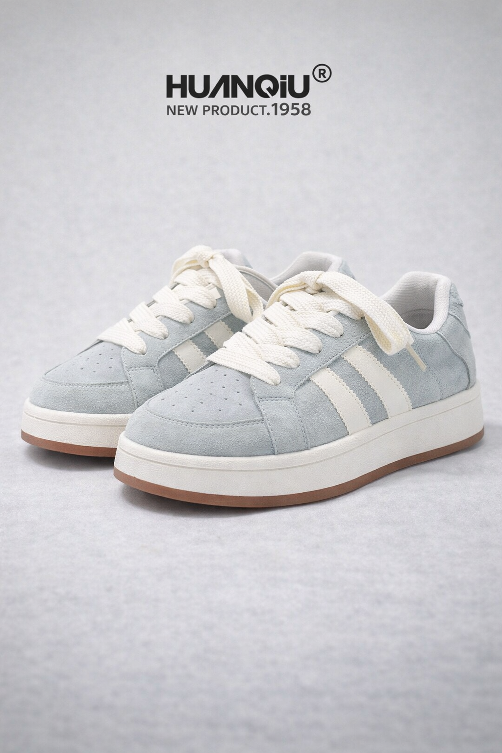 Women’s Lightweight White Sports Shoes – Comfortable All-Season Casual Sneakers