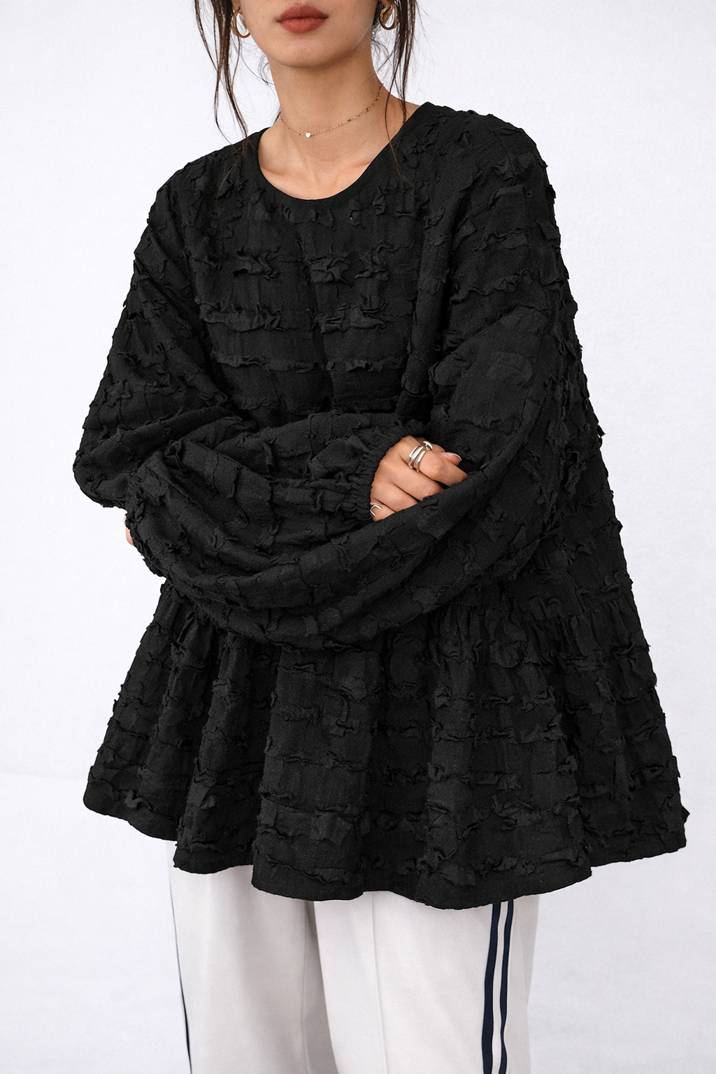 Women’s Textured Ruffle Sweatshirt – Relaxed Autumn Casual Top