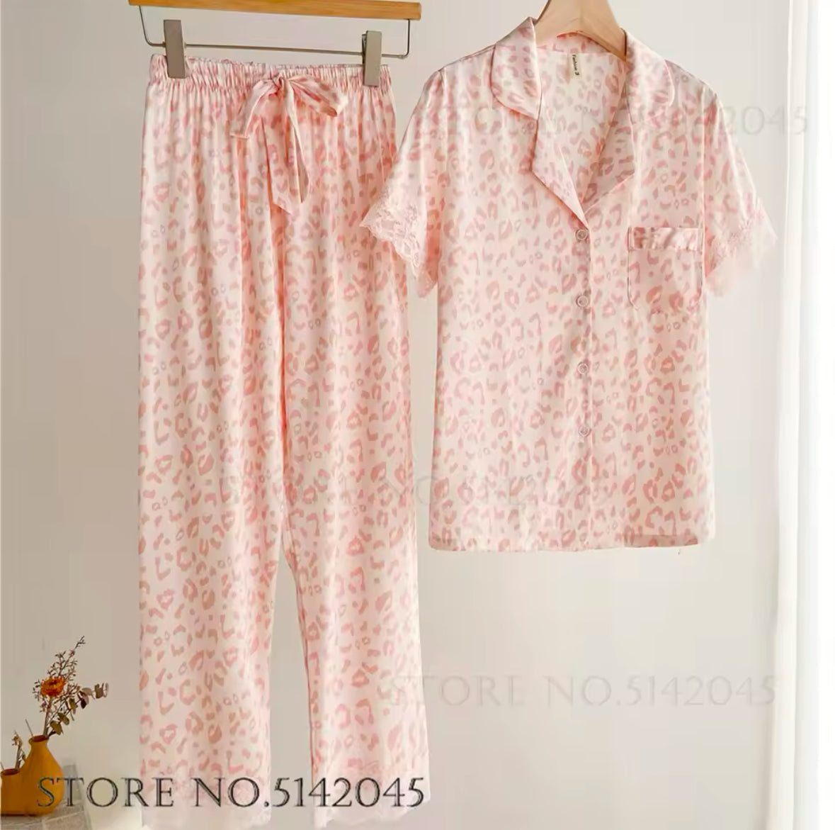 Fashionable Floral Print 2PCS Pajama Set for Women – Comfortable Satin Sleepwear, Spring & Summer Lounge Wear, Loose Fit Trouser Suit for Relaxing at Home