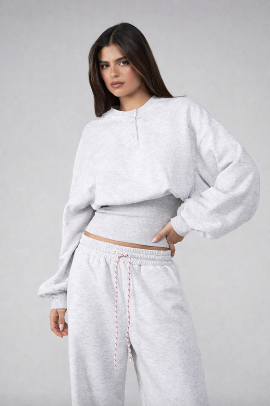 Women’s Cinched Waist Sweatshirt – Popper Detail Fall Winter Casual Top