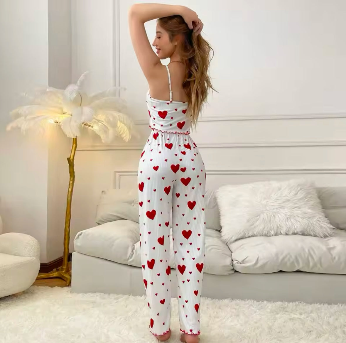 Set of Plus Size Women’s Pajamas – Soft & Breathable 2-Piece Casual Love Print Vest and Trousers for Ultimate Comfort