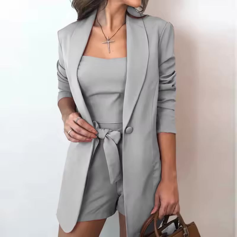 Chic Revival: The Clasi Power Set That Redefines Minimal Elegance