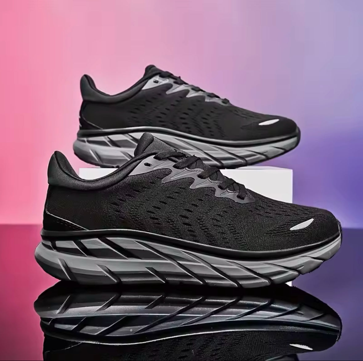 2025 New Men’s Running Shoes – Cushioned, Stylish Outdoor Sports Jogging Sneakers with Classic Design, Available in Plus Sizes 39-46