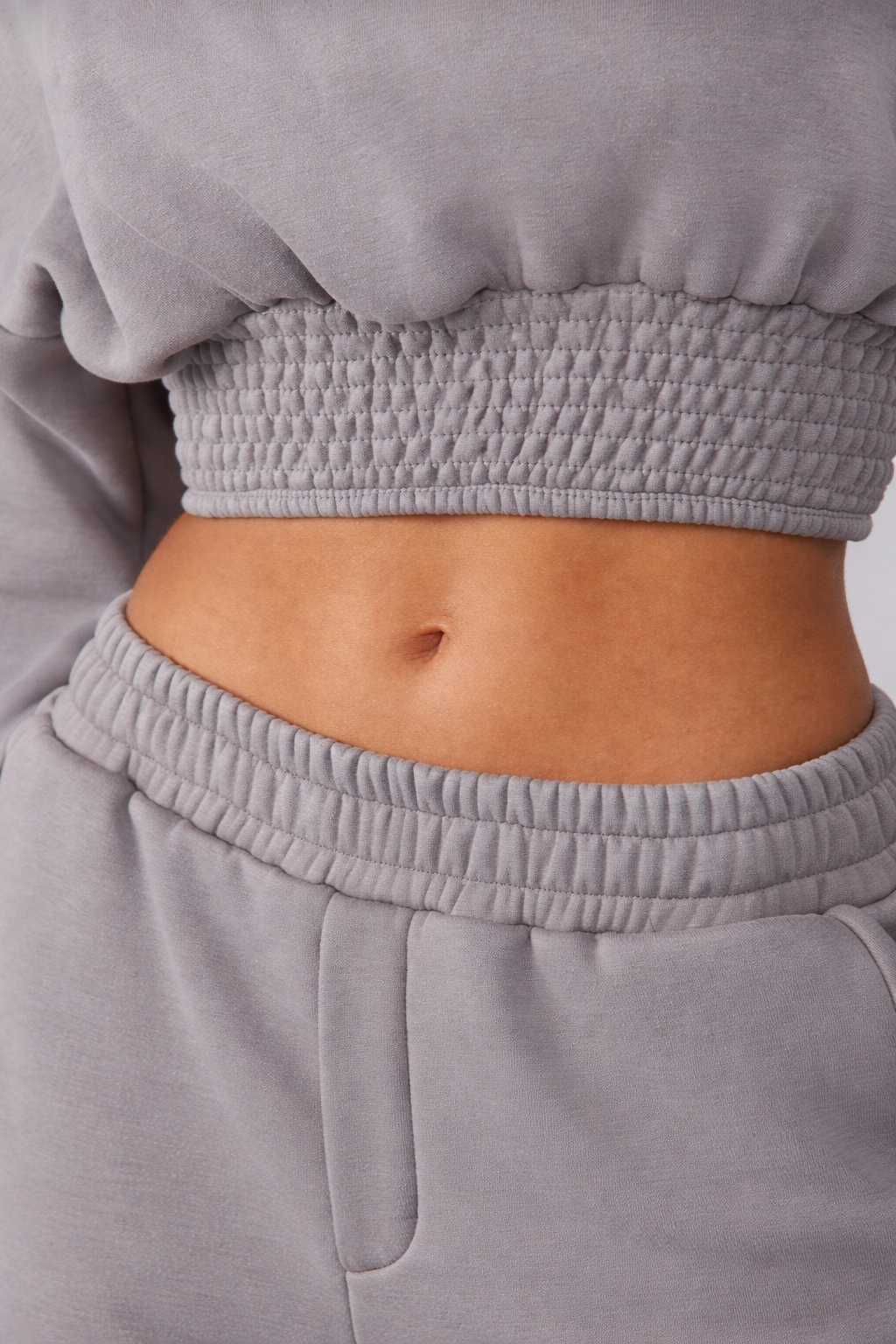 Cropped Oversized Hoodie with Elastic Hem – Cozy Fall Winter Streetwear